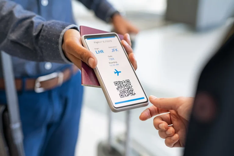 digital boarding pass at airport check-in